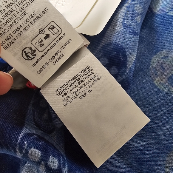 Alexander McQueen Skull Wool Large Scarf Blue Black - Picture 8 of 12